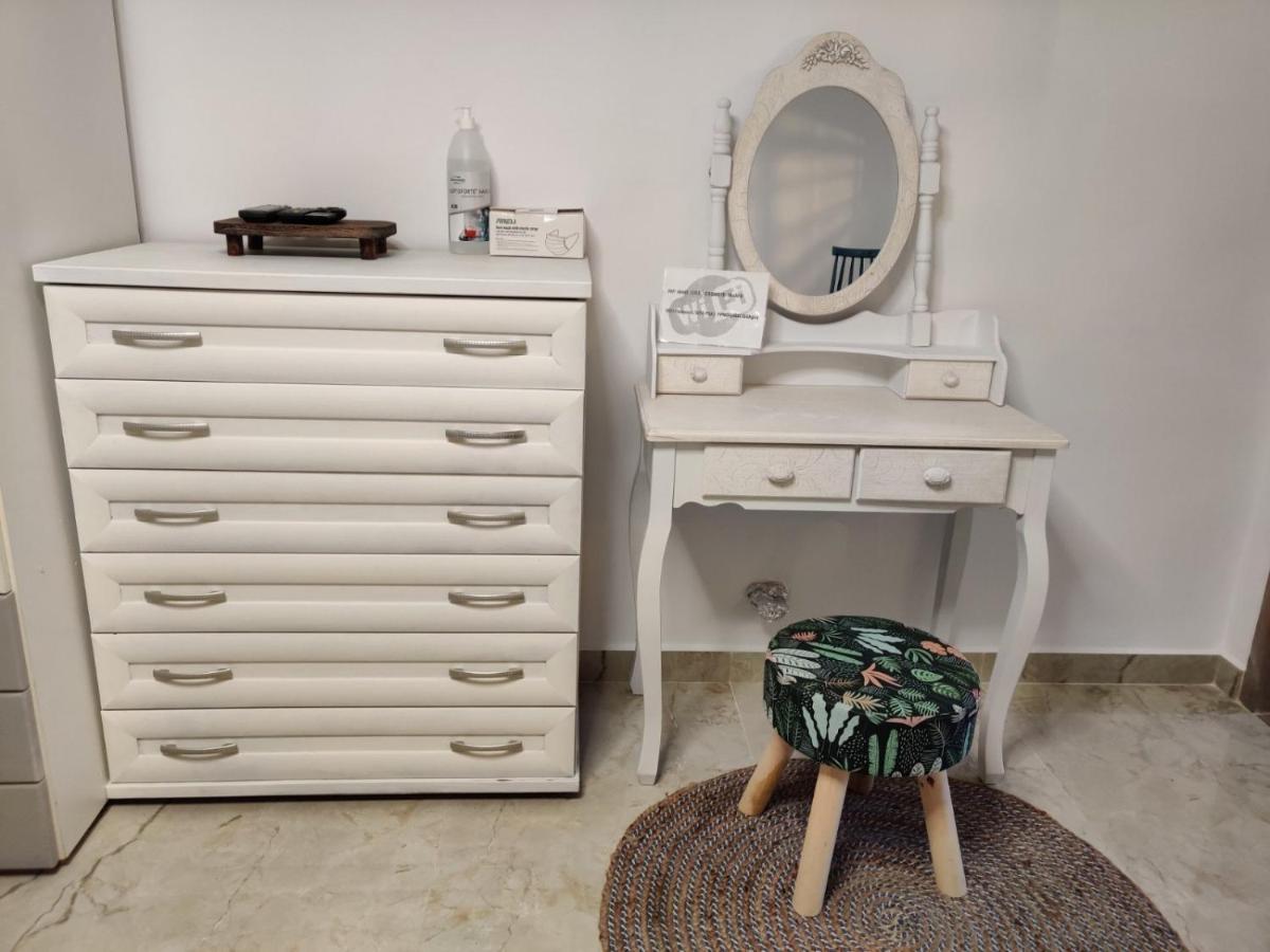 Vintage Lux Homes Vrasná المظهر الخارجي الصورة