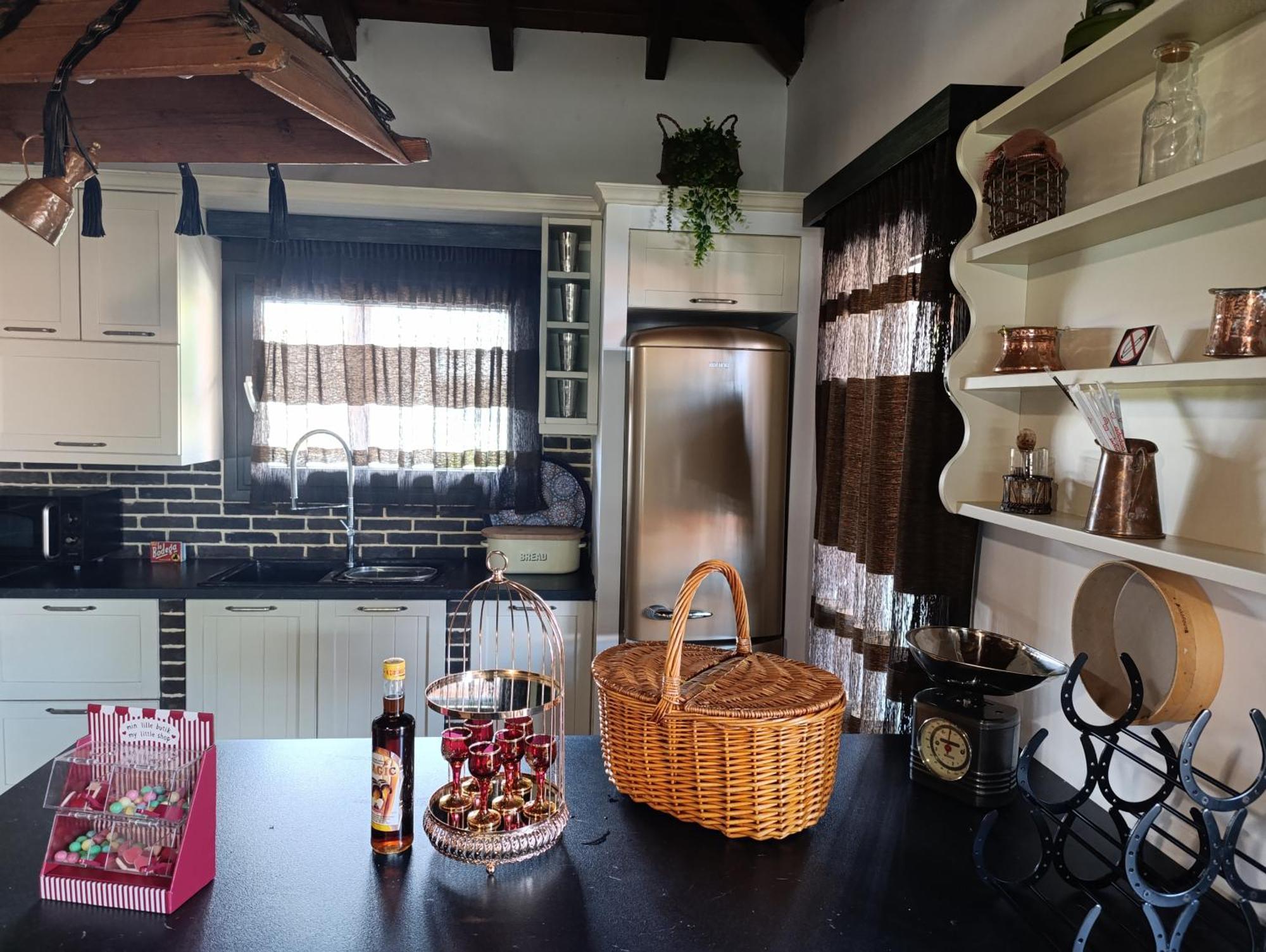 Vintage Lux Homes Vrasná المظهر الخارجي الصورة