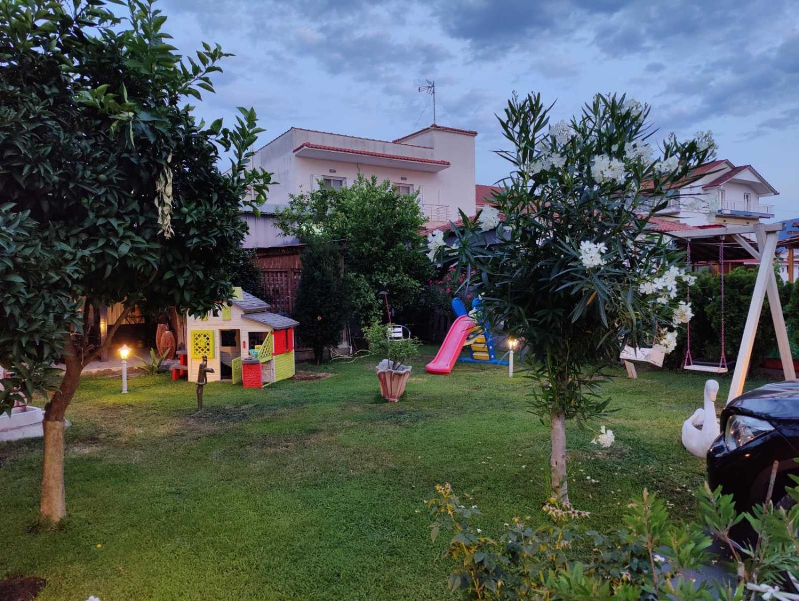 Vintage Lux Homes Vrasná المظهر الخارجي الصورة