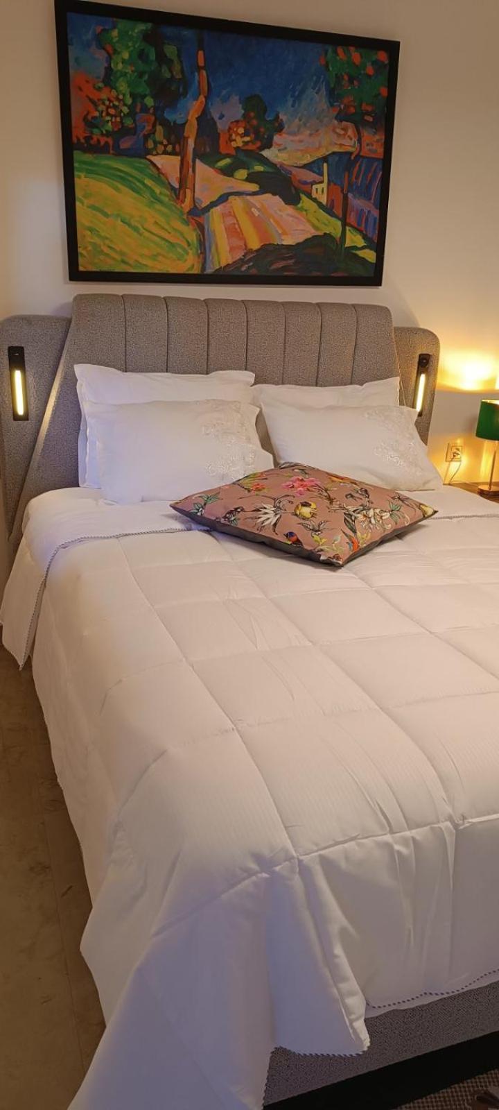 Vintage Lux Homes Vrasná المظهر الخارجي الصورة