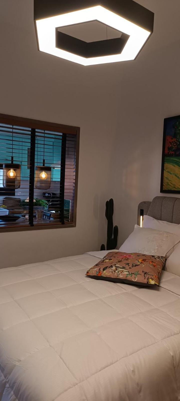 Vintage Lux Homes Vrasná المظهر الخارجي الصورة